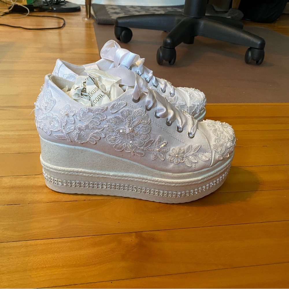 Wedding sneakers - size 39, never worn